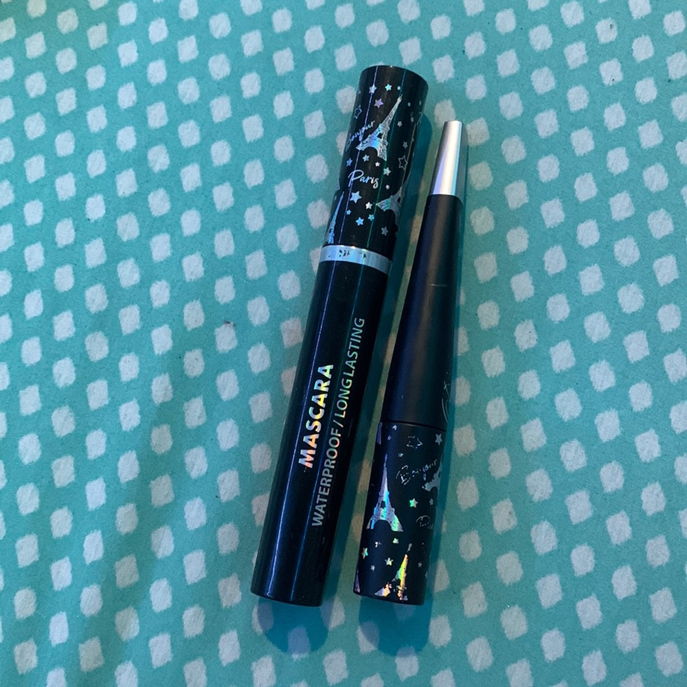 mascara
